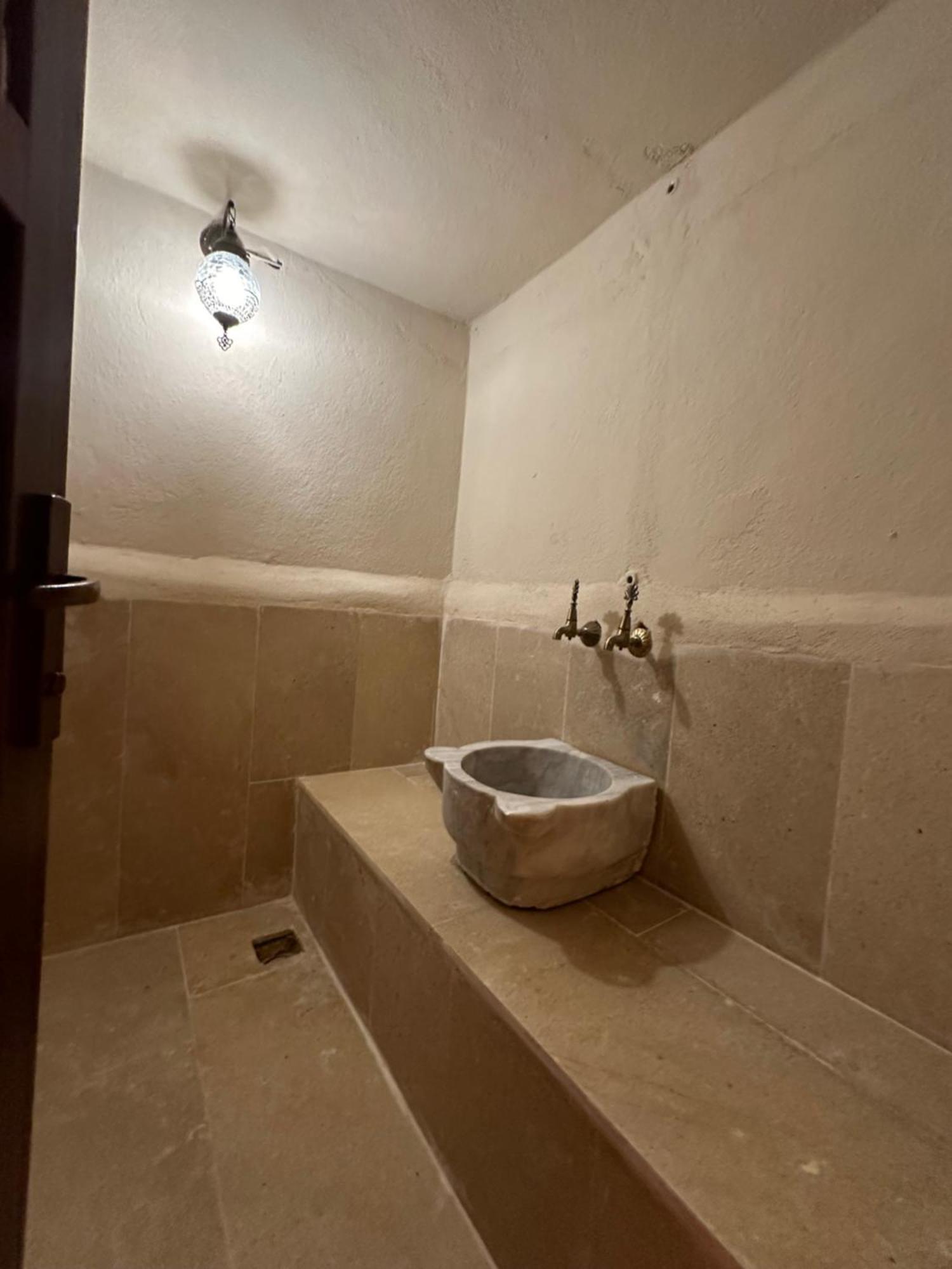 Miri Cave Suite Mardin Exterior photo