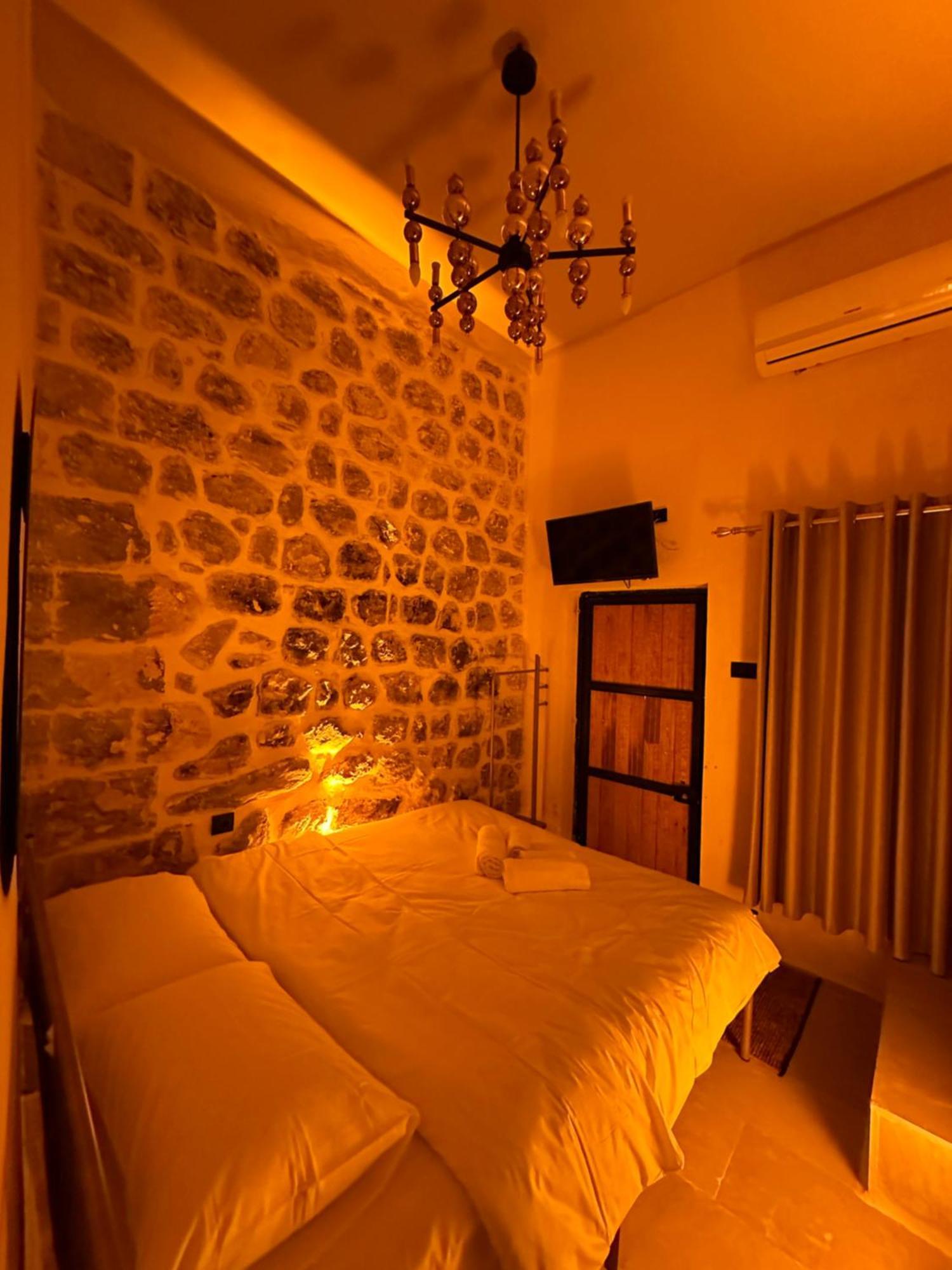 Miri Cave Suite Mardin Exterior photo